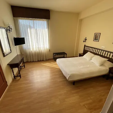 Eumesa Hotel 3*